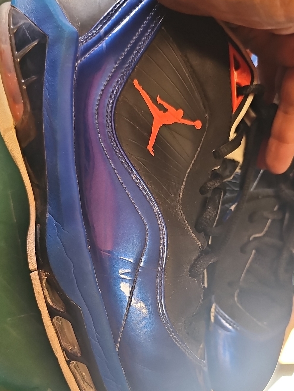 J Blue And Black Shoe Sz 9 Jordans - Picture 7 of 11